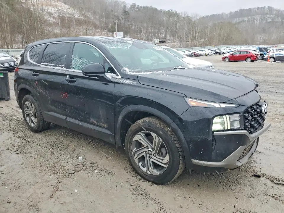 2021 HYUNDAI SANTA FE SE  