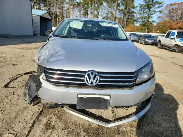 2012 VOLKSWAGEN PASSAT SE  