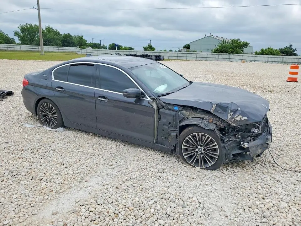 2018 BMW 530E   