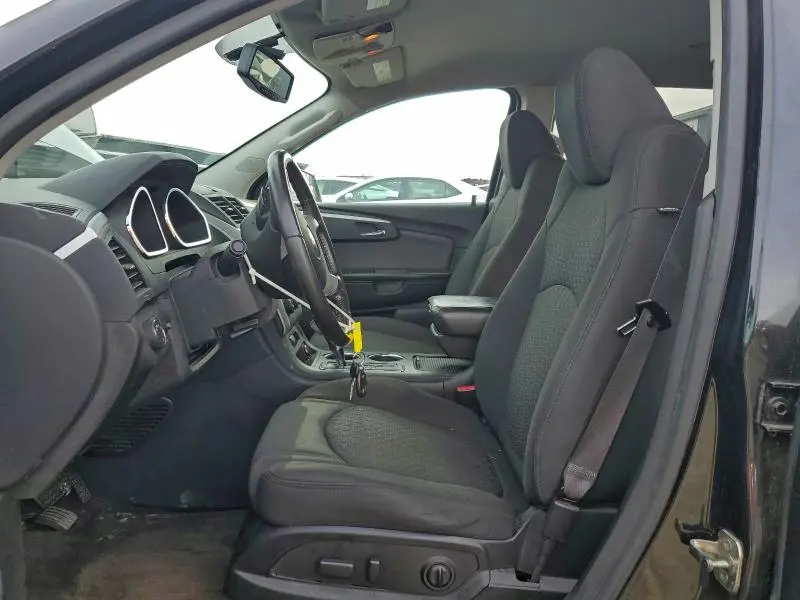 2010 CHEVROLET TRAVERSE LT  