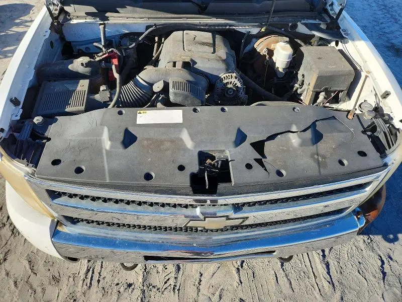 2011 CHEVROLET SILVERADO K1500 LT  