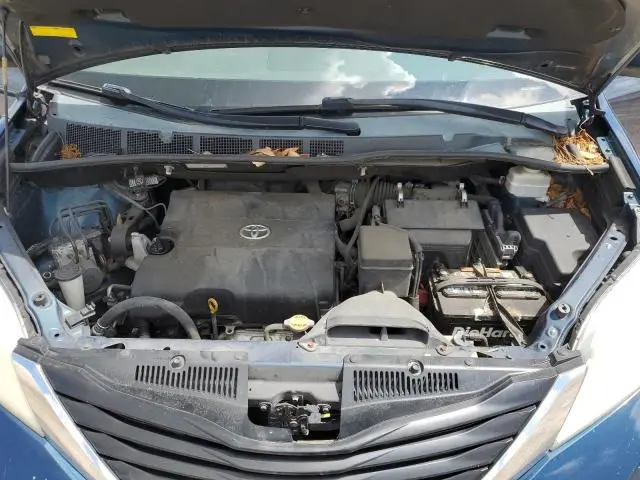 2011 TOYOTA SIENNA LE  
