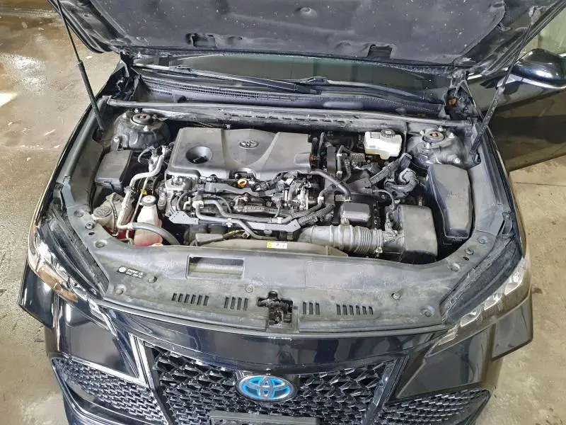 2021 TOYOTA AVALON XSE  