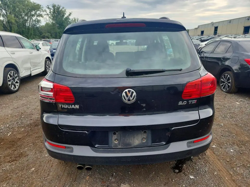 2016 VOLKSWAGEN TIGUAN S  