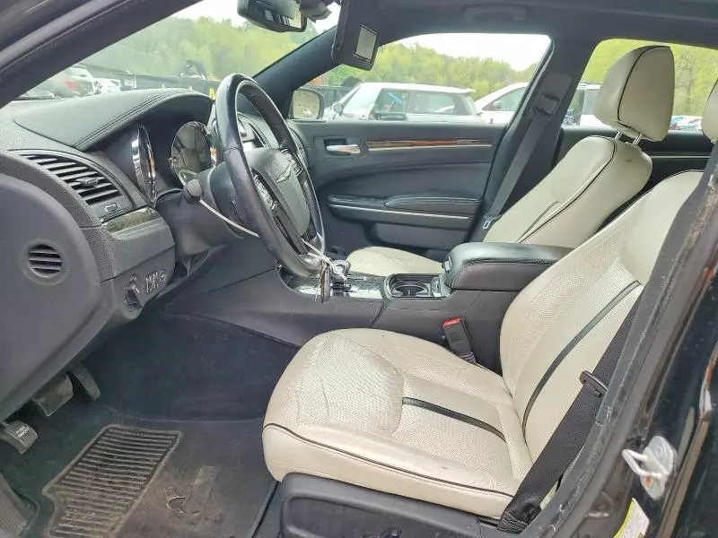 2013 CHRYSLER 300   