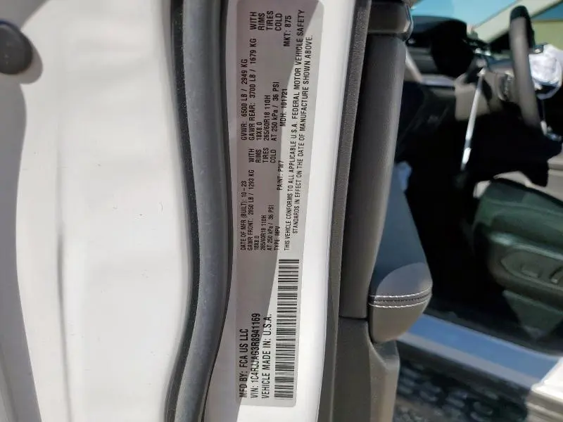 2024 JEEP GRAND CHEROKEE L LAREDO  