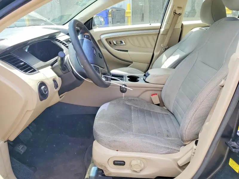 2017 FORD TAURUS SE  