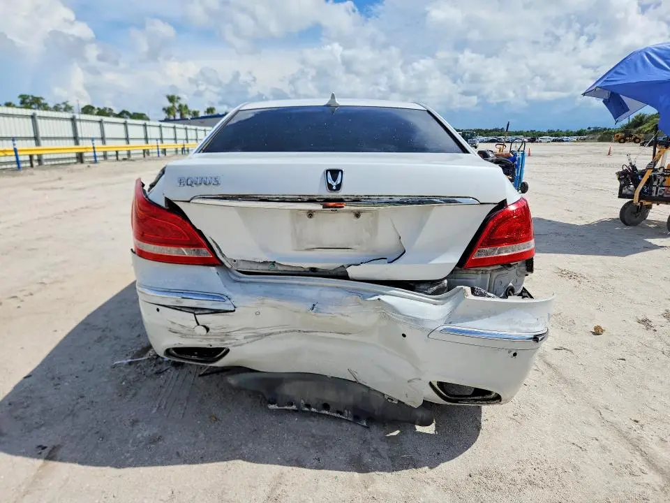 2013 HYUNDAI EQUUS SIGNATURE  