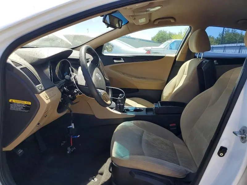 2012 HYUNDAI SONATA GLS  