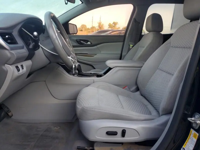 2017 GMC ACADIA SLE  