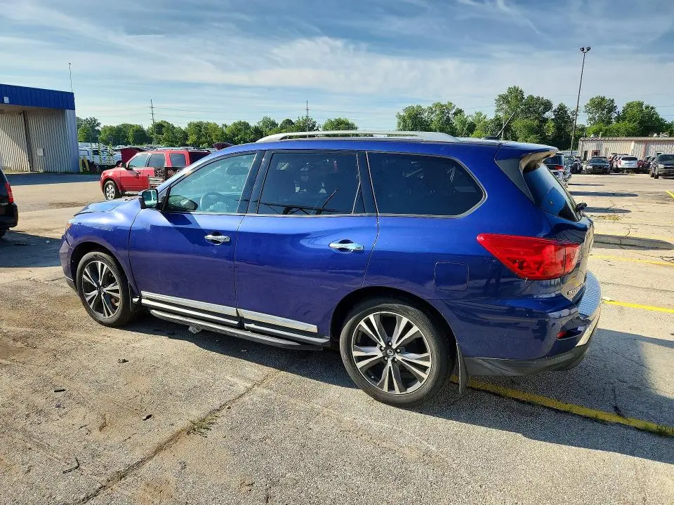 2017 NISSAN PATHFINDER PLATINUM  