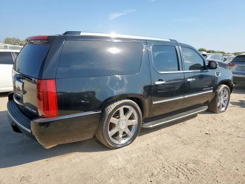 2011 CADILLAC ESCALADE ESV LUXURY  