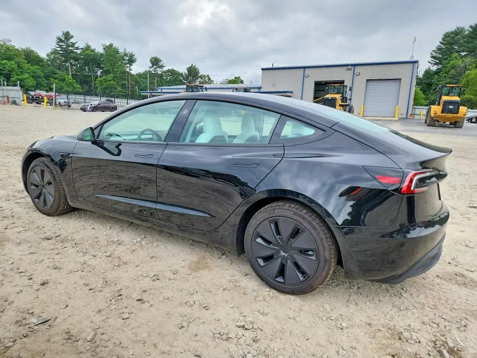 2026 TESLA MODEL 3   