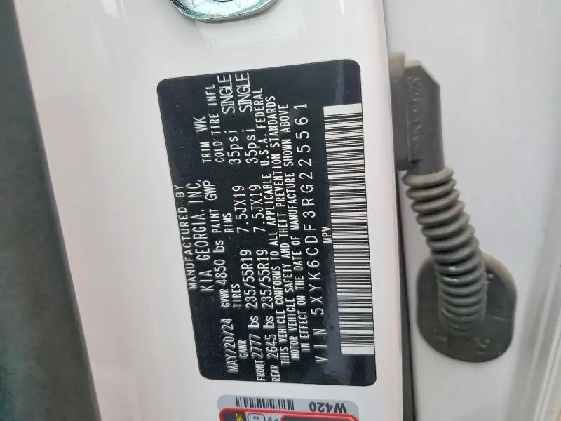 2024 KIA SPORTAGE X-LINE  