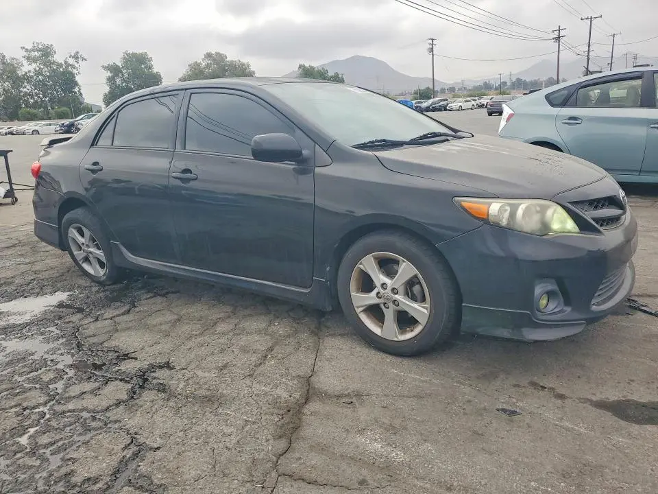 2013 TOYOTA COROLLA S  