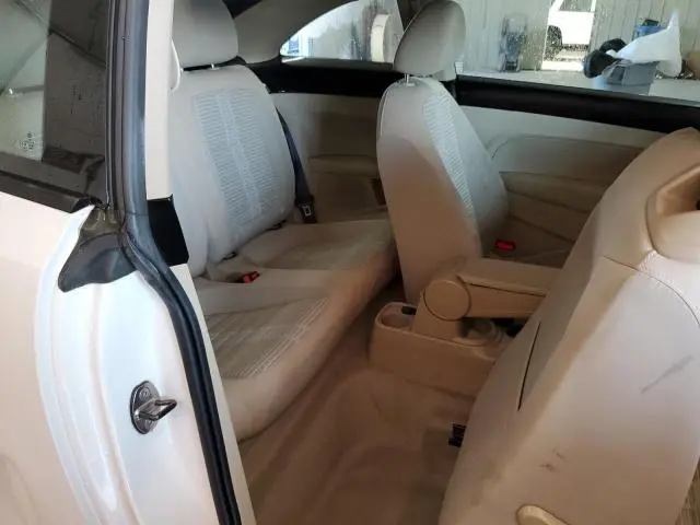 2014 VOLKSWAGEN BEETLE TURBO  