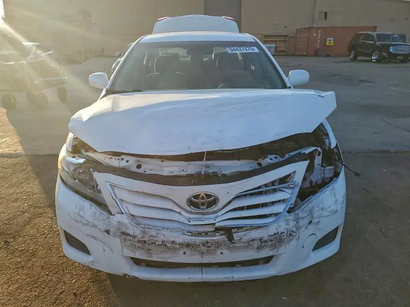 2011 TOYOTA CAMRY BASE  