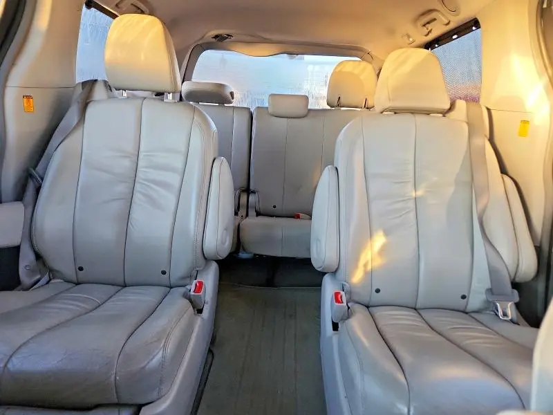 2011 TOYOTA SIENNA XLE 8-PASSENGER  