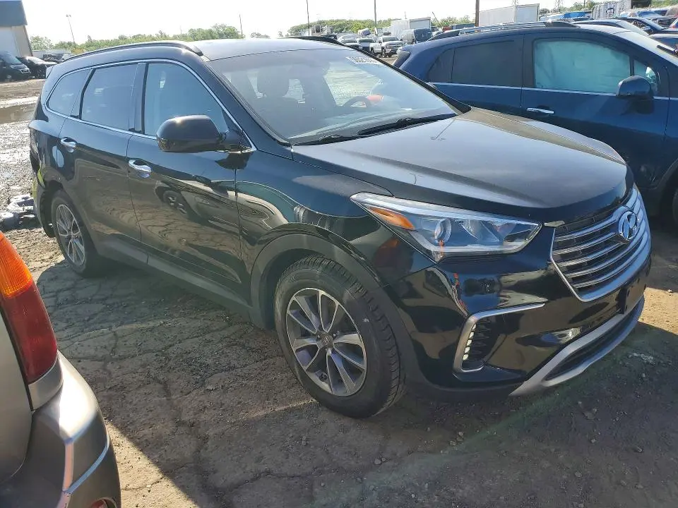 2017 HYUNDAI SANTA FE SE  