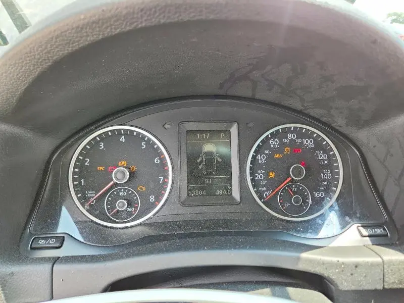 2015 VOLKSWAGEN TIGUAN S  