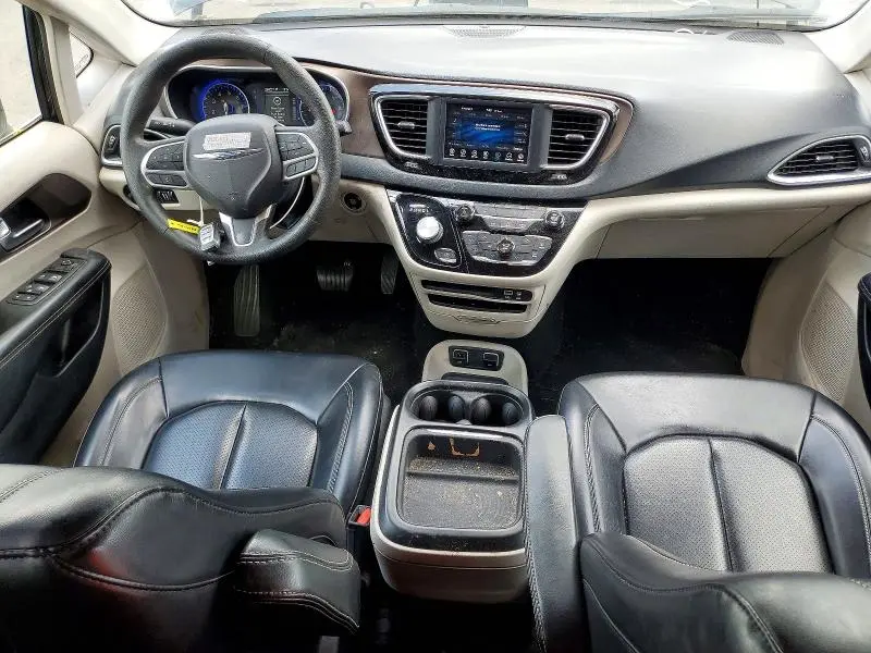 2020 CHRYSLER VOYAGER LXI  