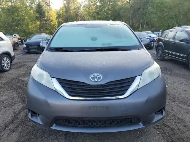 2012 TOYOTA SIENNA LE  