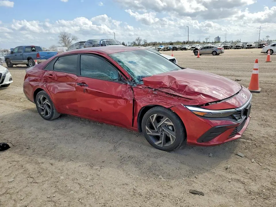 2025 HYUNDAI ELANTRA SEL SPORT  
