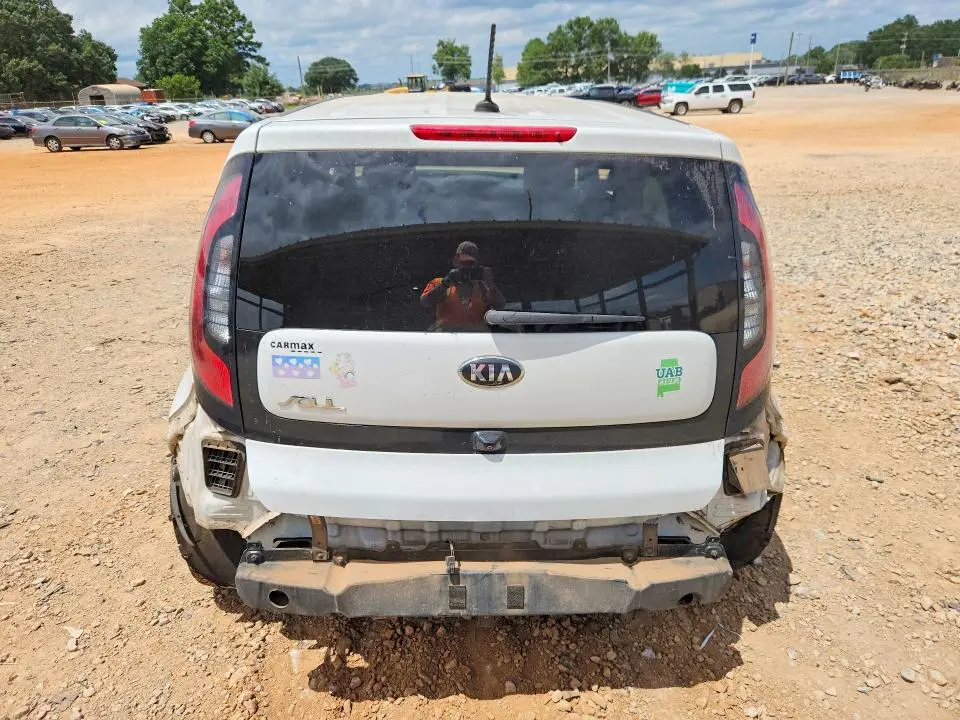 2016 KIA SOUL +  
