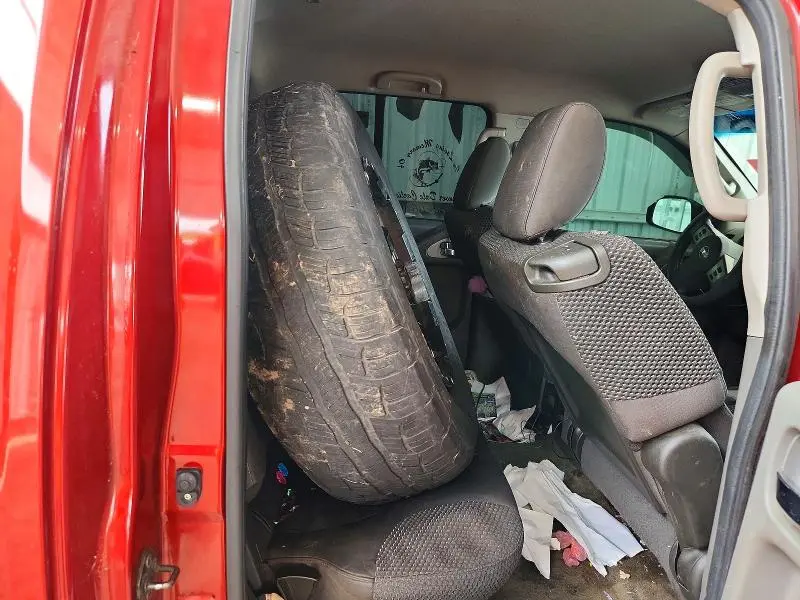 2012 NISSAN FRONTIER S  