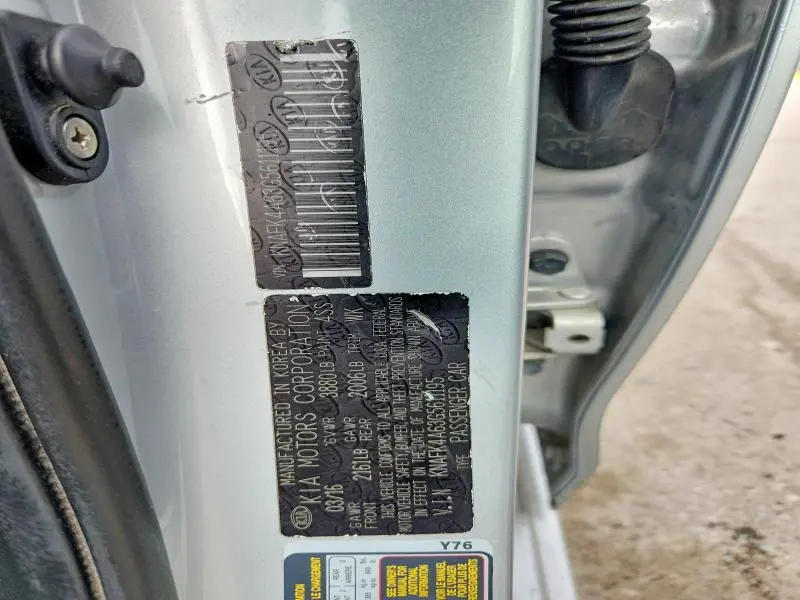 2016 KIA FORTE LX  