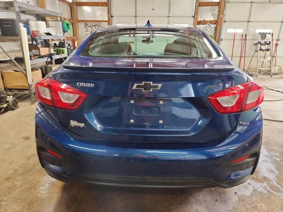 2019 CHEVROLET CRUZE LT  