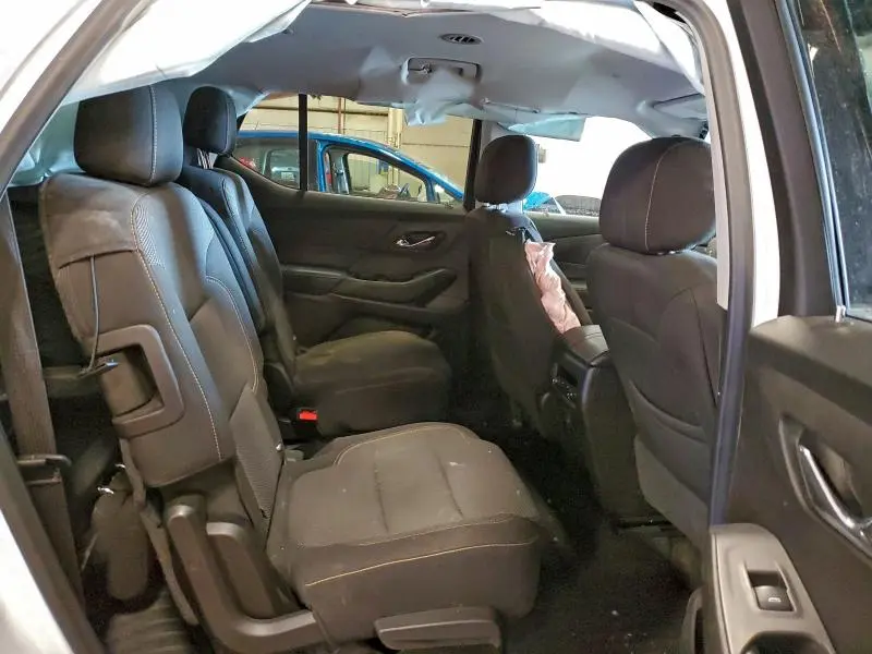 2021 CHEVROLET TRAVERSE LT  