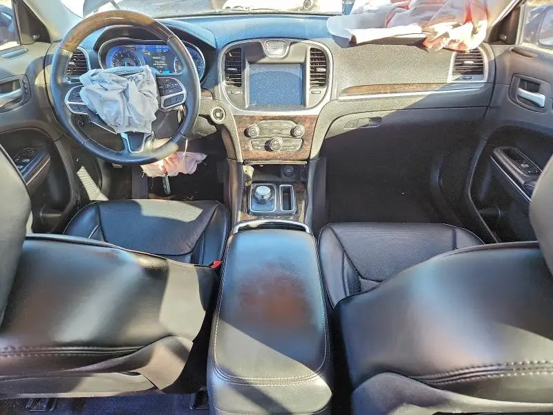 2017 CHRYSLER 300C   