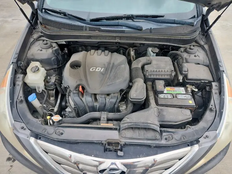 2011 HYUNDAI SONATA SE  