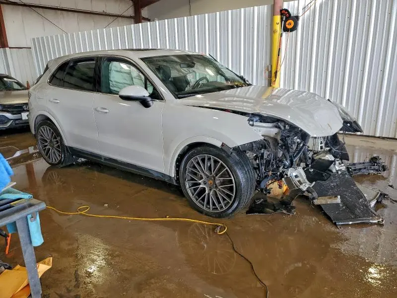 2020 PORSCHE CAYENNE   