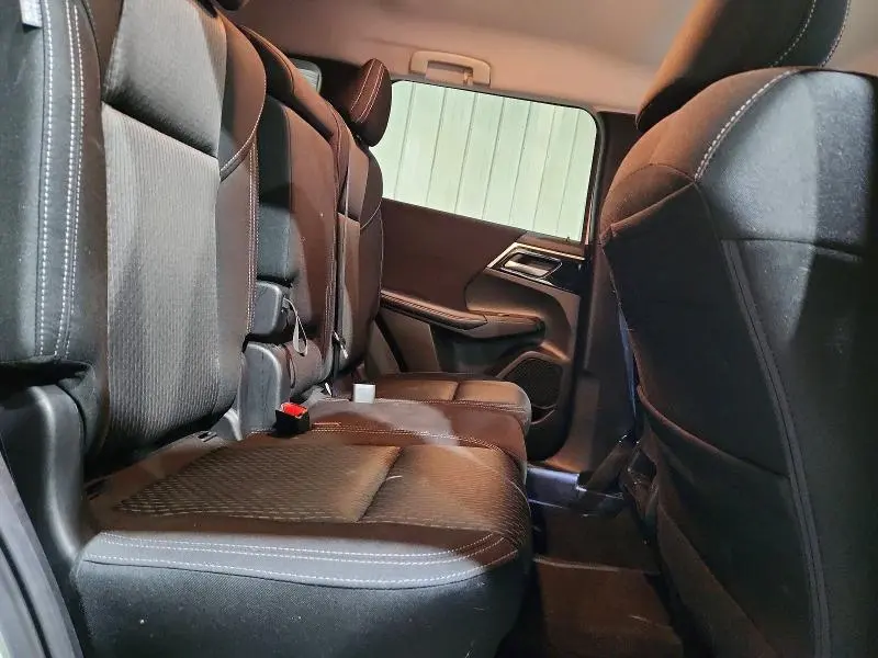 2024 MITSUBISHI OUTLANDER ES  