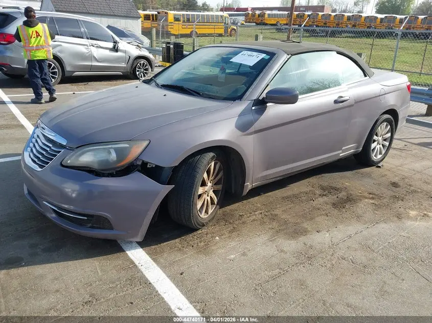 2013 CHRYSLER 200 TOURING
