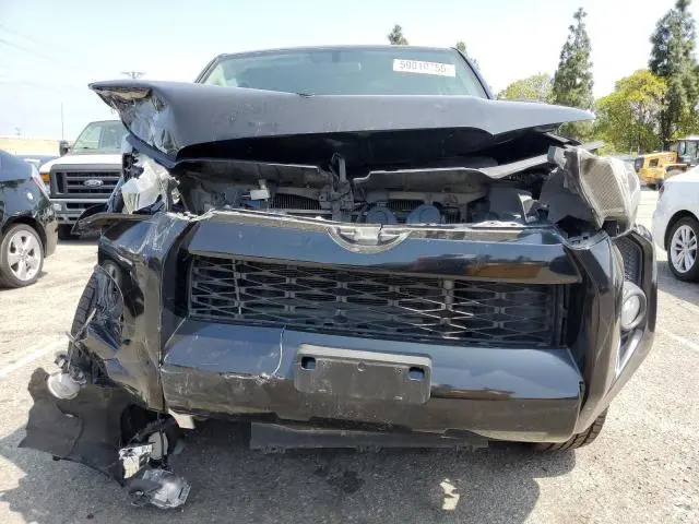 2019 TOYOTA 4RUNNER SR5/SR5 PREMIUM  