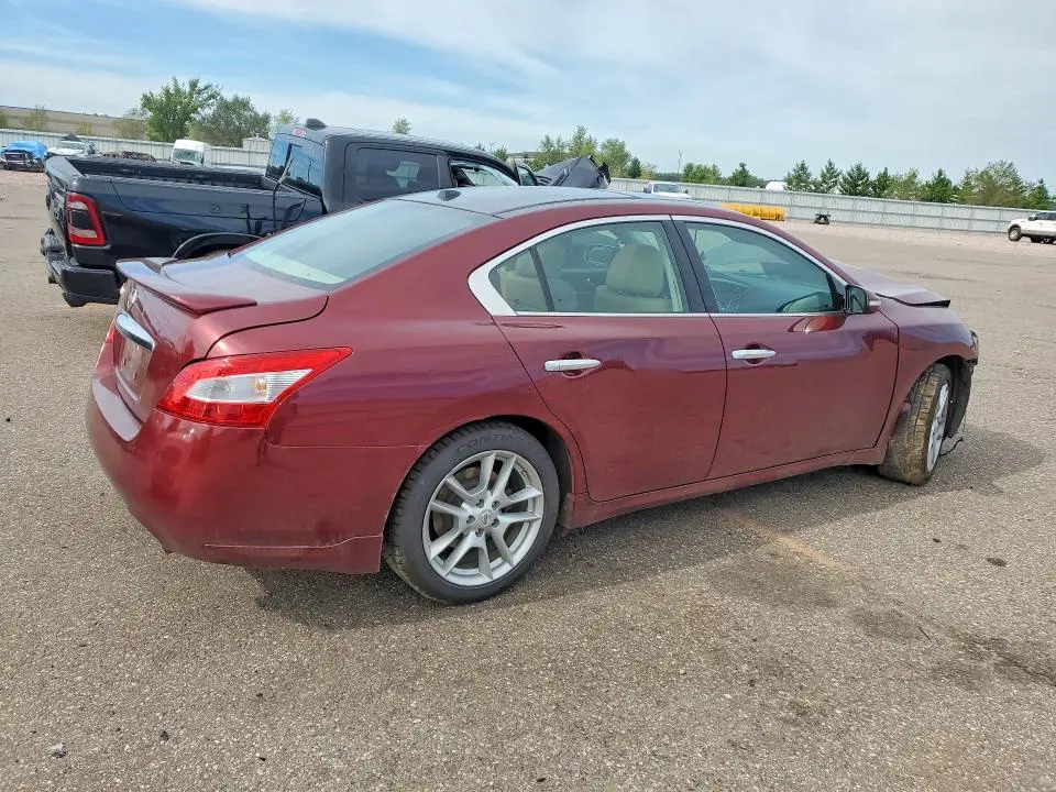 2010 NISSAN MAXIMA 3.5 S  