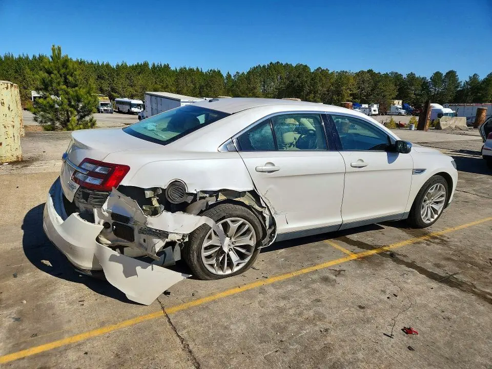 2015 FORD TAURUS LIMITED  
