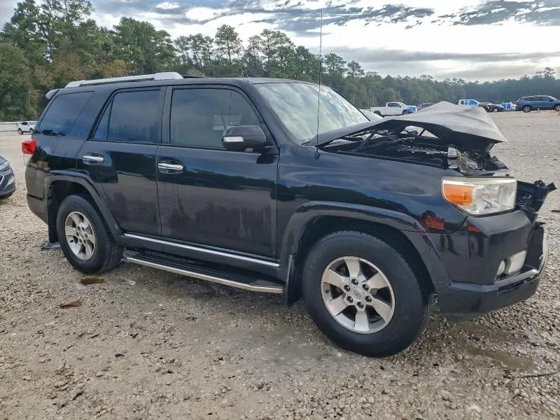 2011 TOYOTA 4RUNNER SR5  