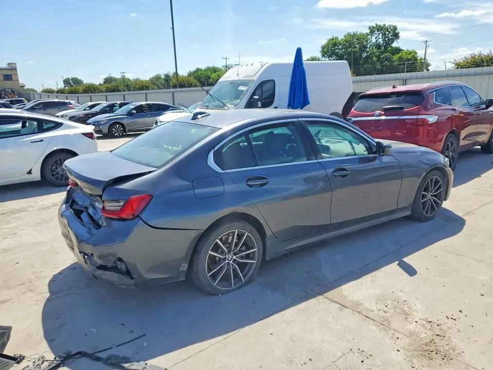 2020 BMW 330   