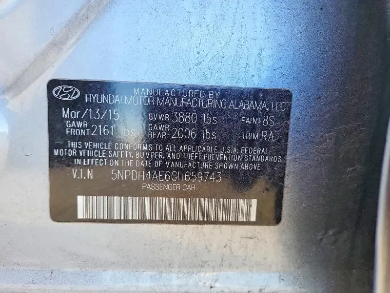 2016 HYUNDAI ELANTRA SE  