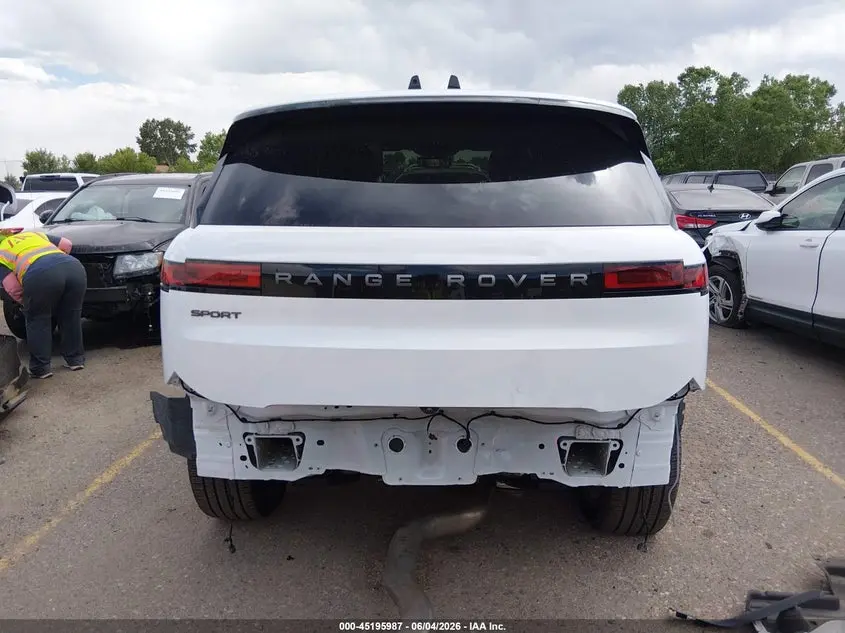 2024 LAND ROVER RANGE ROVER SPORT SE