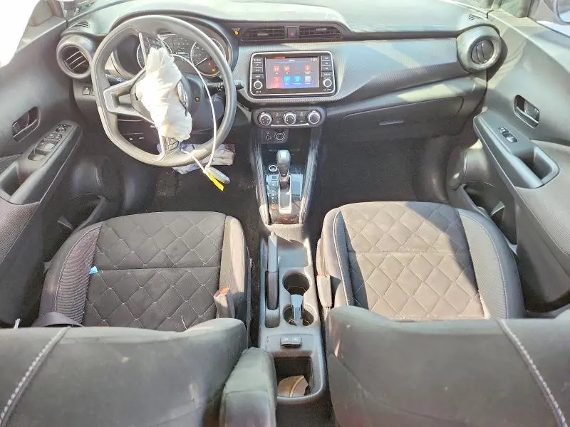 2019 NISSAN KICKS S  