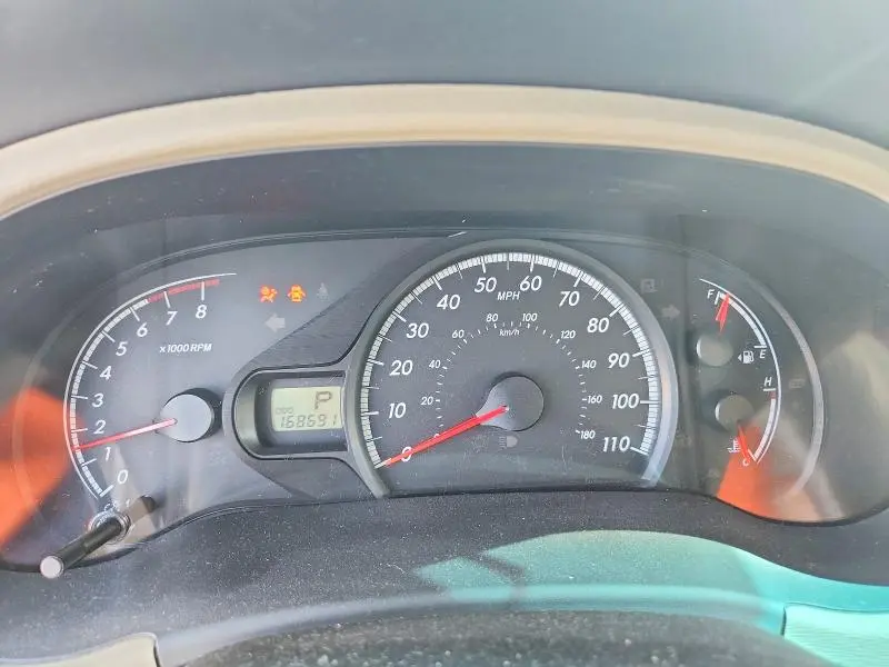2013 TOYOTA SIENNA LE  