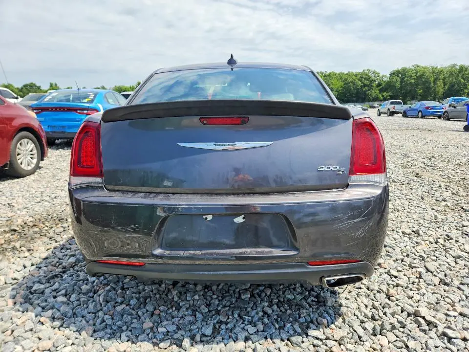 2019 CHRYSLER 300 S  