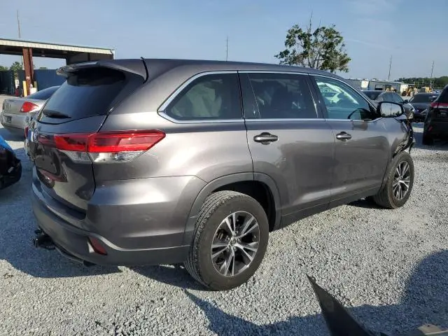 2019 TOYOTA HIGHLANDER LE  