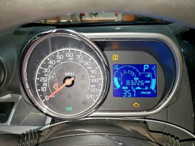 2015 CHEVROLET SPARK 1LT  