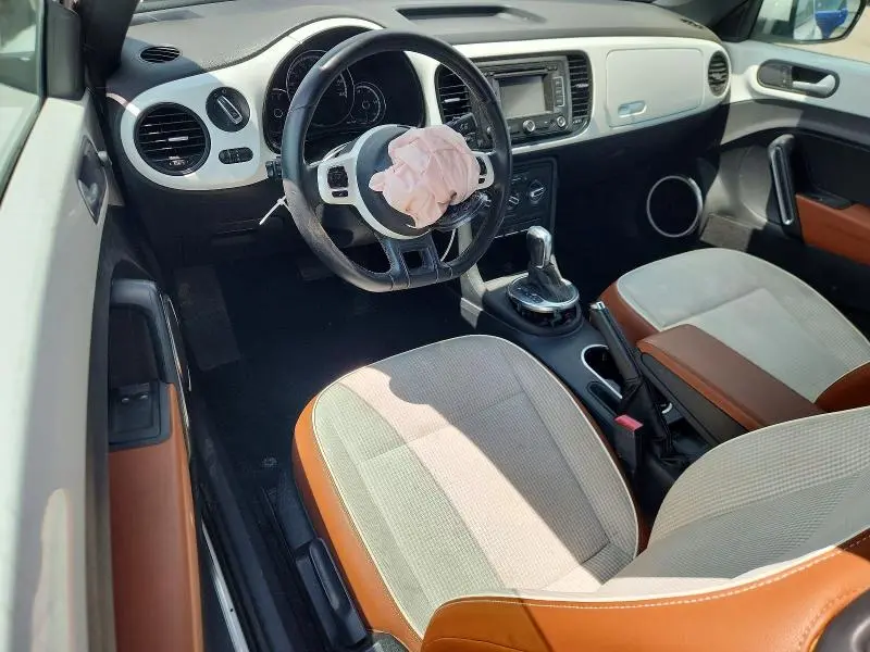 2015 VOLKSWAGEN BEETLE 1.8T  